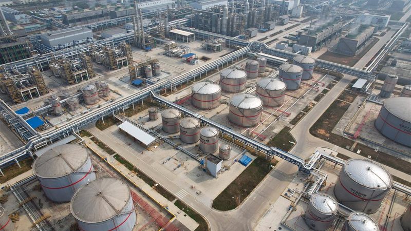 新型防水材料施工前基面处理的重要性与技巧**